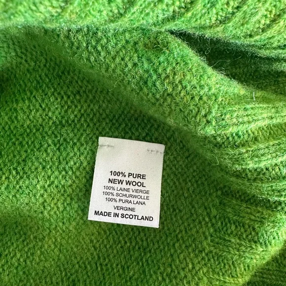 Green Wool Sweater for Men - Picture 4 of 4